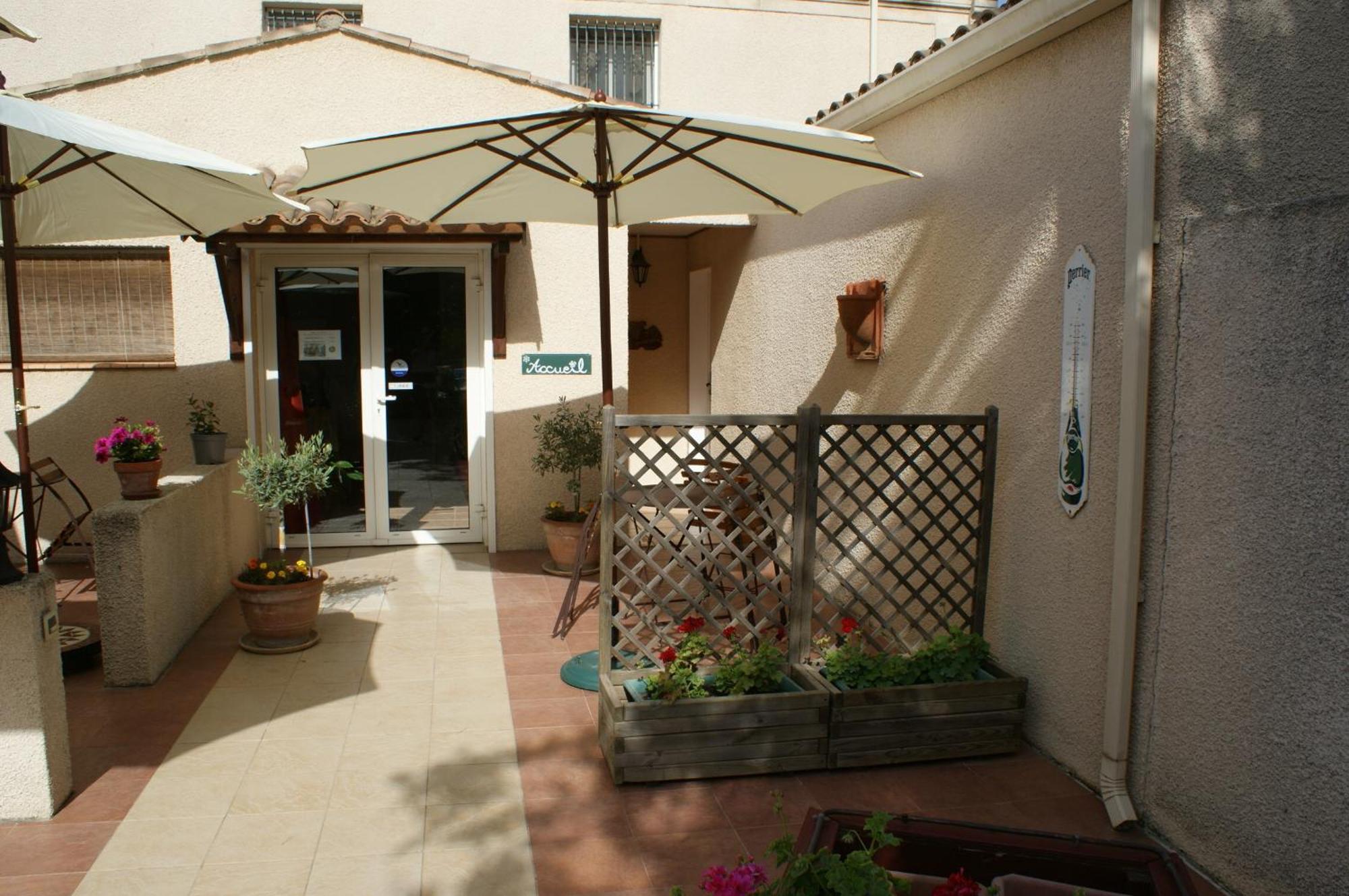 Chambres D'Hotes La Gardie Vias Bagian luar foto